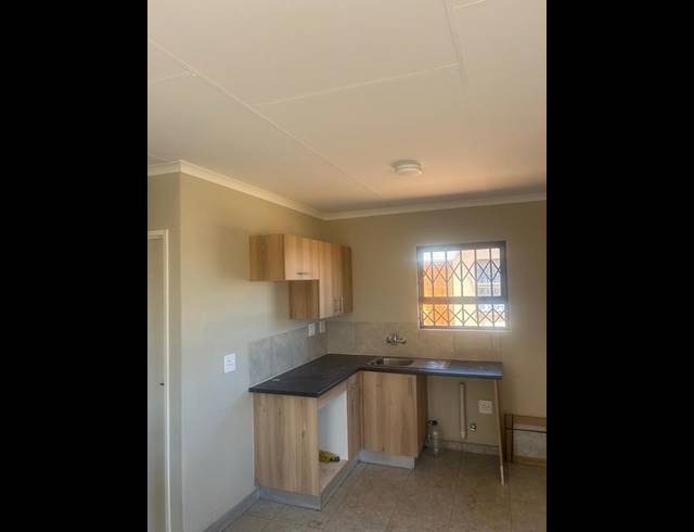 3 BEDROOM PROPERTY TO RENT IN DAWN PARK